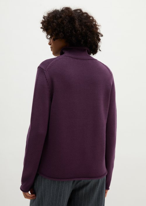 Slim Regular Fit Turtleneck Sweater — Pure Plum