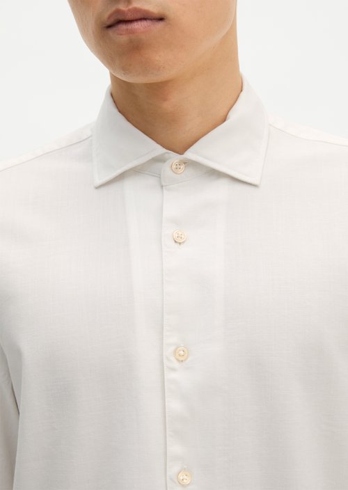 Twill shirt, fitted — Silky White