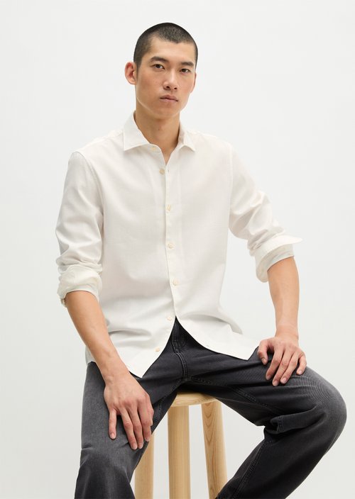Twill shirt, fitted — Silky White