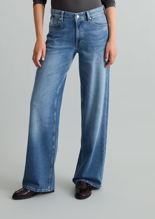 Tomke Wide Jeans — Medium Blue