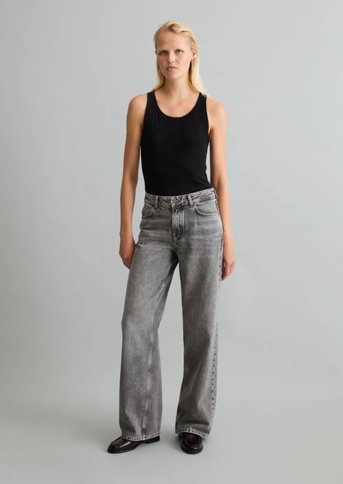 Jeans Model Tomke wide Medium Grey in Frontalansicht