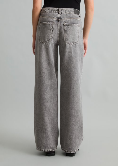 Tomke Wide Jeans — Medium Grey
