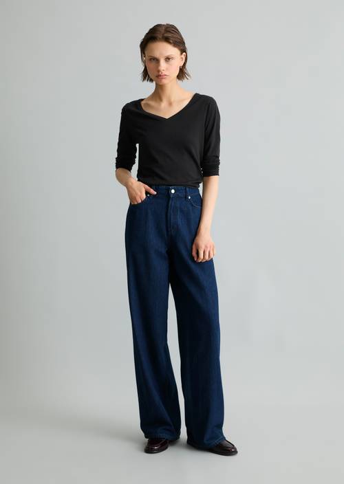 Jeans Model Tomke wide Dark Blue in Frontalansicht