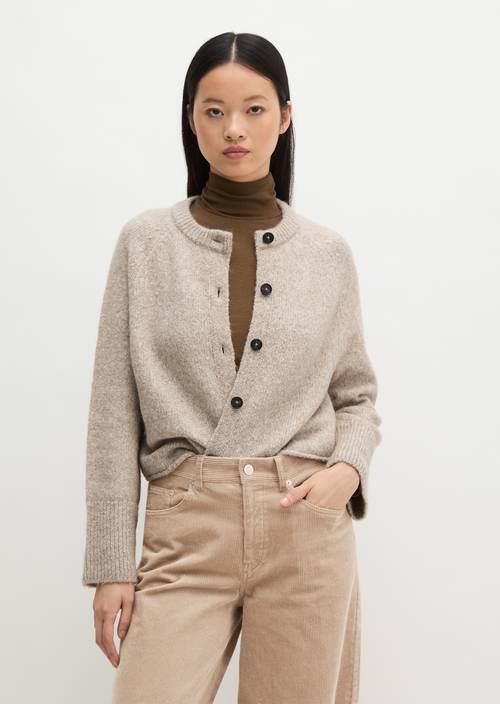 Kardigan regular Light Brown v předním pohledu