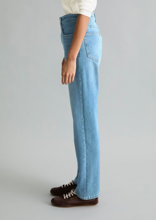Olina Straight-Leg Jeans — Medium Blue