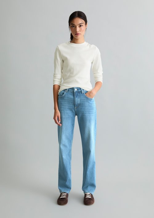Olina Straight-Leg Jeans — Medium Blue