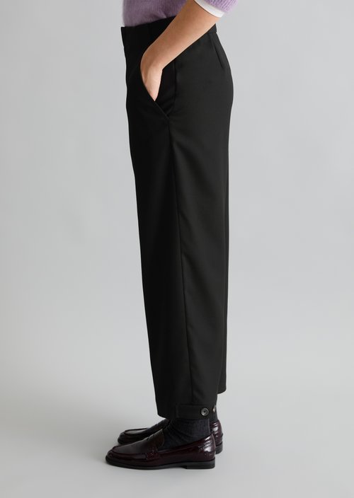 Relaxed-fit pants — Black