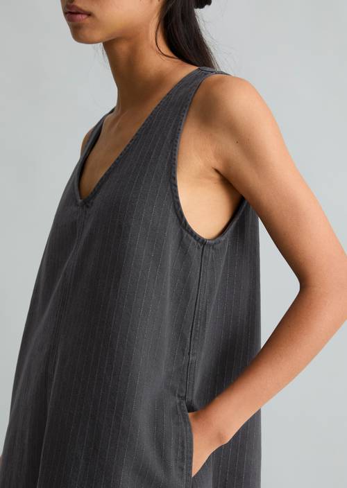 Robe en jean à fines rayures, coupe ample Dark Grey en vue détaillée