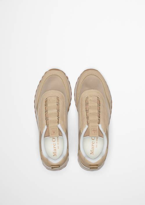 Modèle de baskets Bjorna Earthy Taupe en vue de dessus