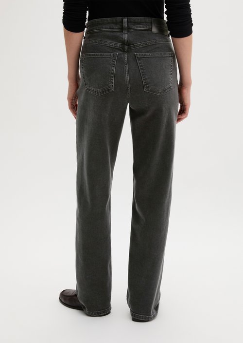Leby Straight-Leg Jeans — Dark Grey