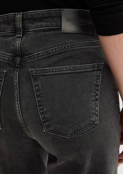 Jeans modèle Leby, coupe droite Dark Grey en vue détaillée