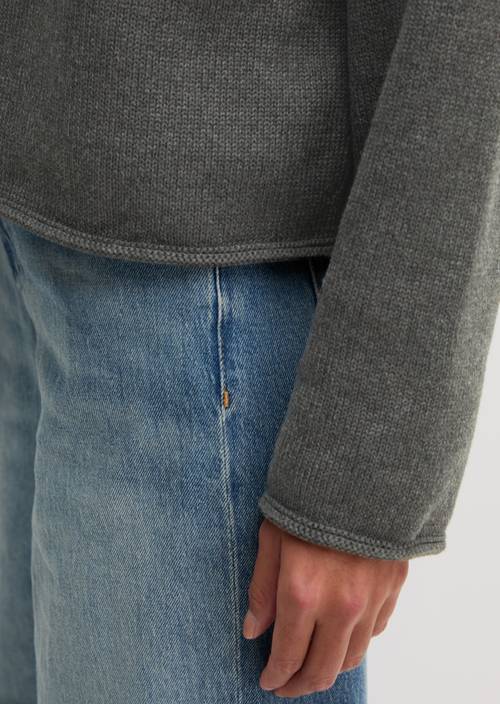 Pull à col rond, coupe classique Middle Grey Melange en vue détaillée