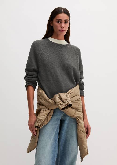 Pull à col rond, coupe classique Middle Grey Melange en vue de face