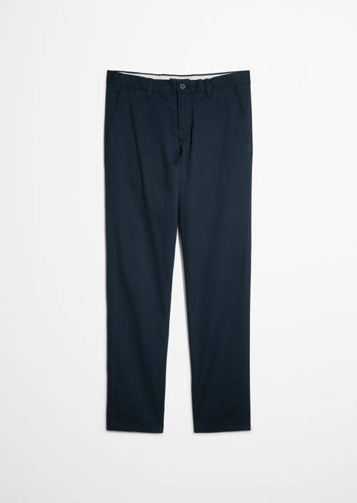 Chino modèle Osby, coupe fuselée Dark Navy en vue isolée sans mannequin