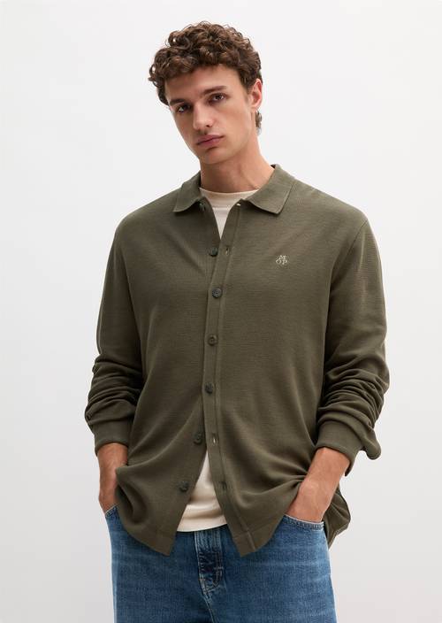 Strickjacke regular Dusty Olive in Frontalansicht