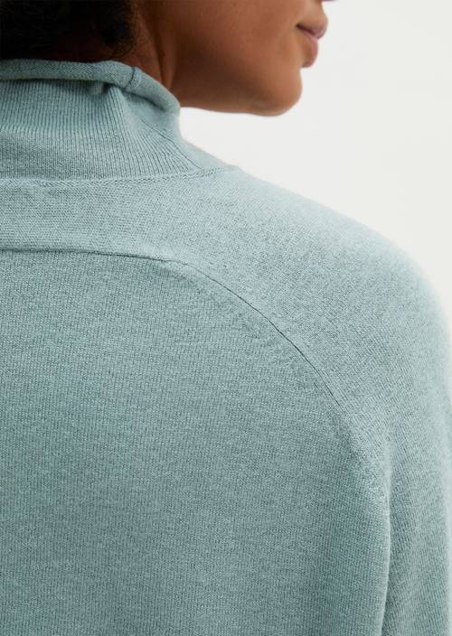 Regular-fit sweater Foggy Blue in detail view