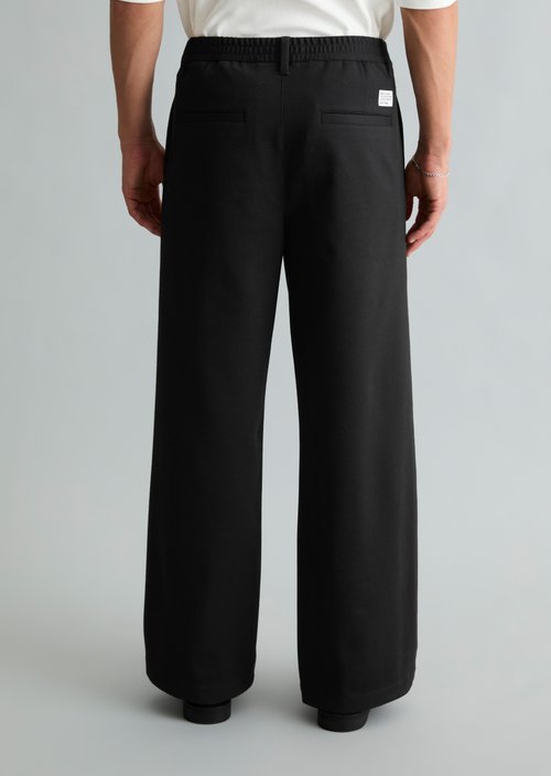 Niels Wide Pants — Black