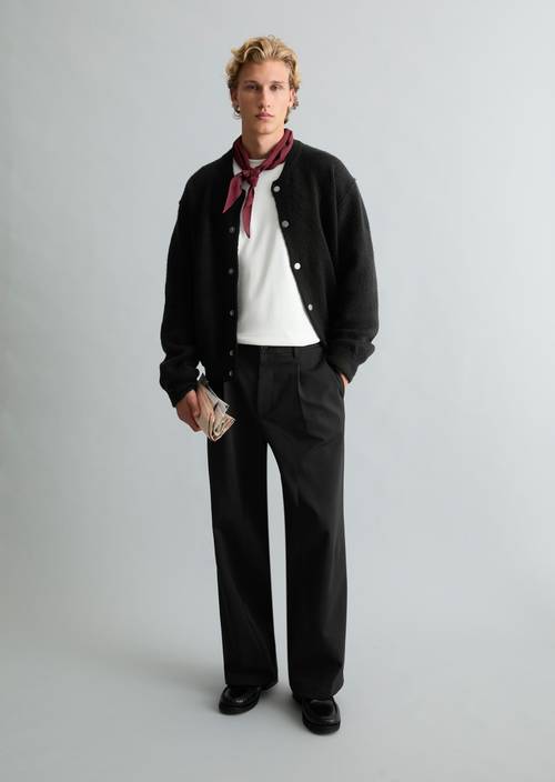 Niels Wide Pants Black in front view