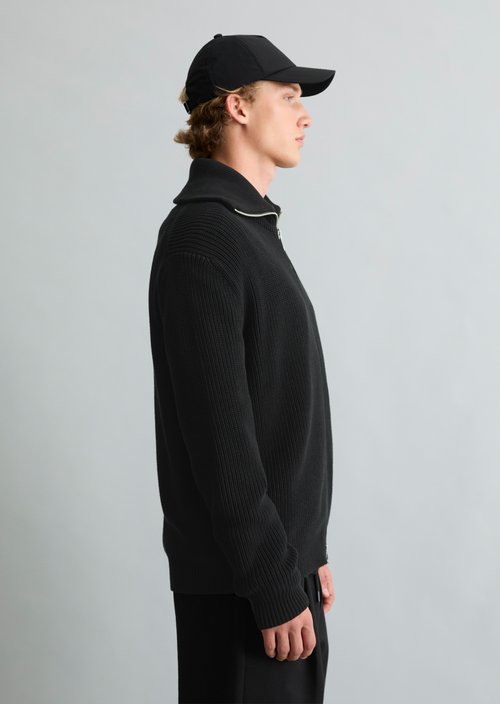 Regular-fit cardigan with a collar — Black