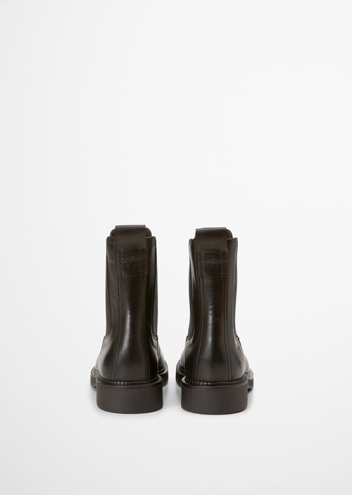 Erin Chelsea Boot — Black Coffee