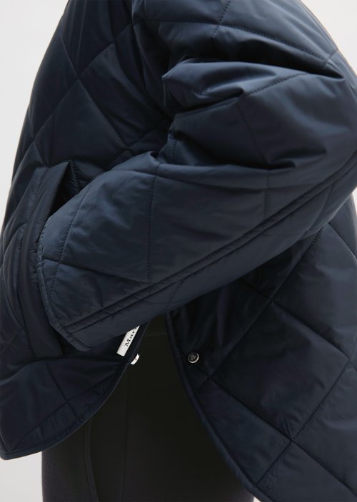 Relaxed-Fit Hooded Quilted Jacket — Manic Midnight