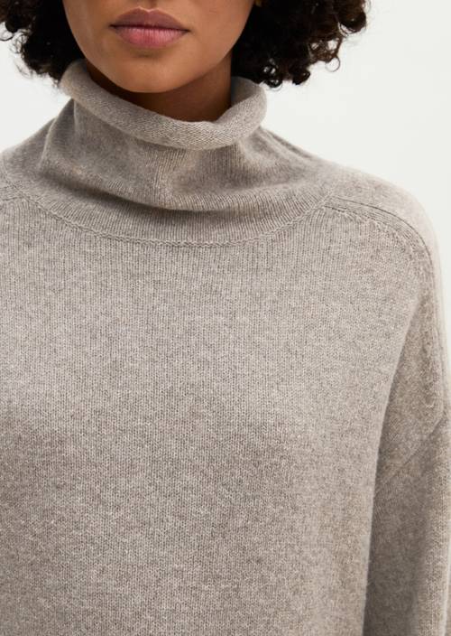 Regular-Fit Knit Sweater Stone Taupe Melange in detail view
