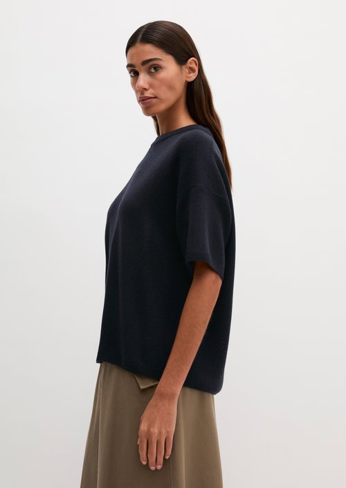 Loose-fitting short-sleeve sweater — Manic Midnight