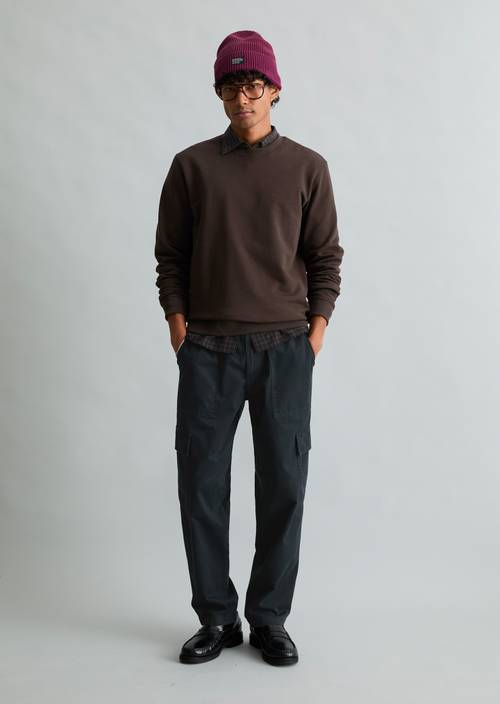 Sweat-shirt DfC coupe classique Chocolate Brown en vue de face