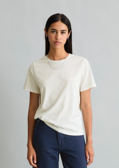 Regular T-shirt — Silky White