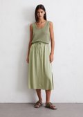 【I AM MARI】Mezzo H-Line Midi Skirt Harloe Pleated Midi Skirt | Black – M. Lorincz