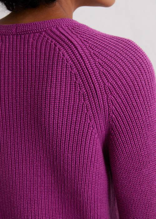 Gebreide trui met V-hals slim gemaakt van zacht katoenen garen