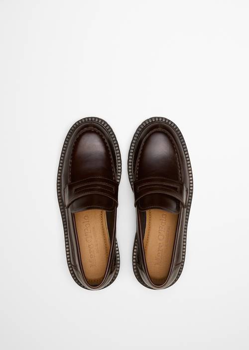 Loafer dark brown in top view