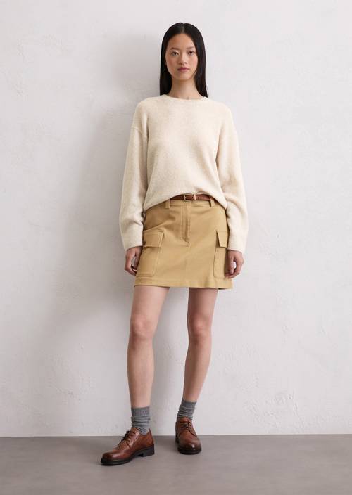 Cargo mini skirt shaped made from stretch twill