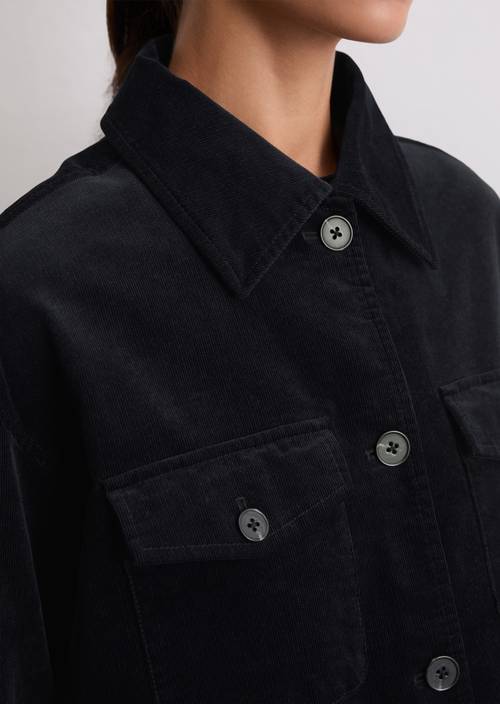 Corduroy overshirt boxy deep night blue in detail view