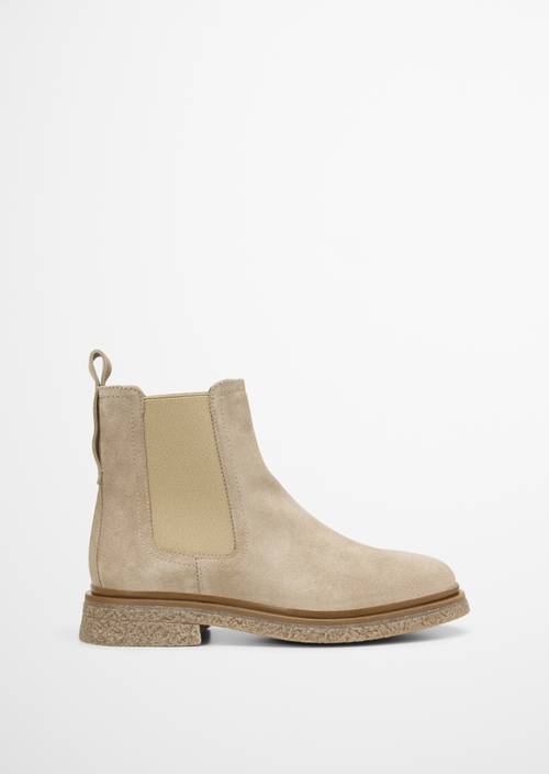 Chelsea boot made from soft suede