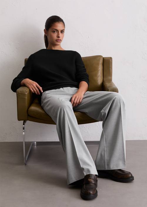 Pullover slim aus Bio-Baumwolle schwarz Rundhals Pullover