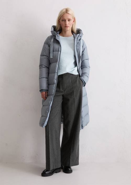 Kapuzen-Daunenmantel fitted mit wasserabweisender Oberfläche