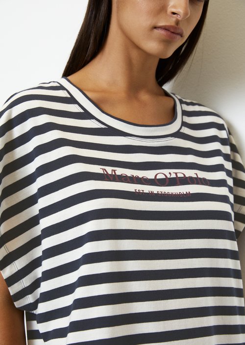 Lounge longshirt — White/Dark Navy Q514