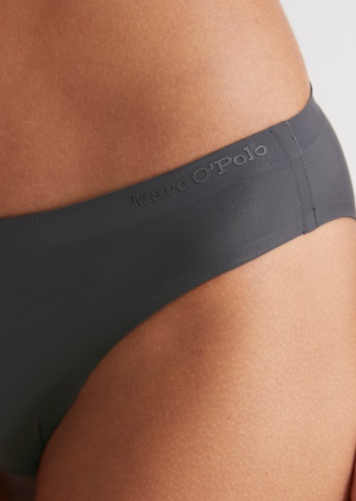 Slip — Black