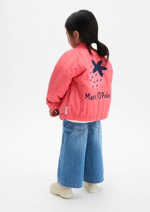 KIDS-GIRLS Steppjacke Red getragen am Model