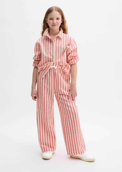 TEENS-GIRLS trousers Red worn on model