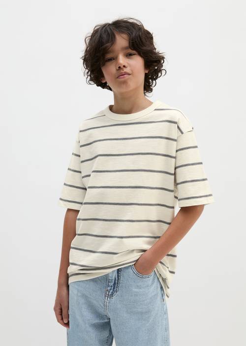 Maglietta TEENS-BOYS White Cotton indossato sul modello