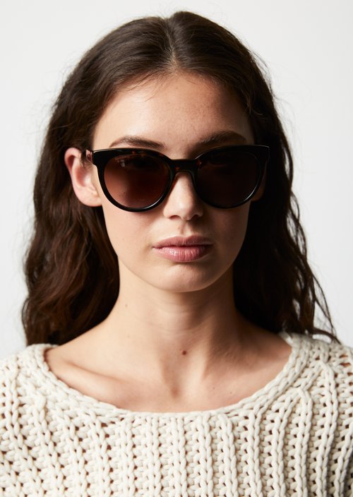 Women's sunglasses — Brown