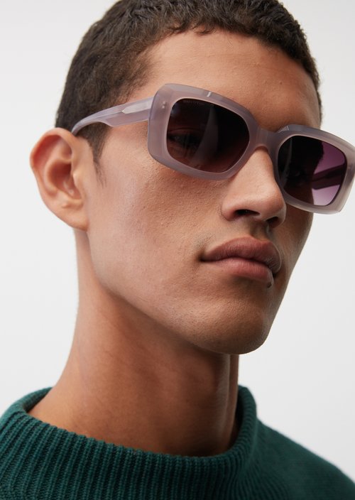 Unisex sunglasses — Red