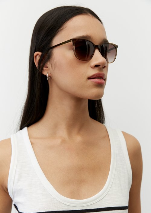 Women’s sunglasses — Green