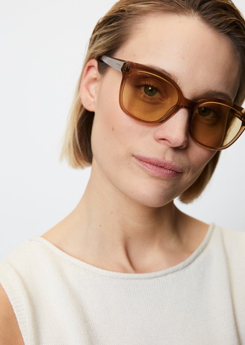 Unisex sunglasses — Brown