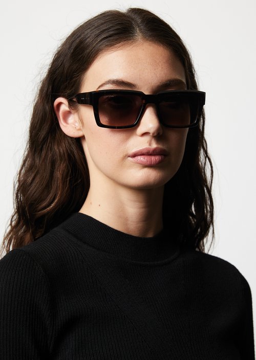Unisex sunglasses — Brown