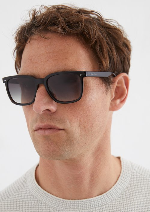 Men's sunglasses — Brown