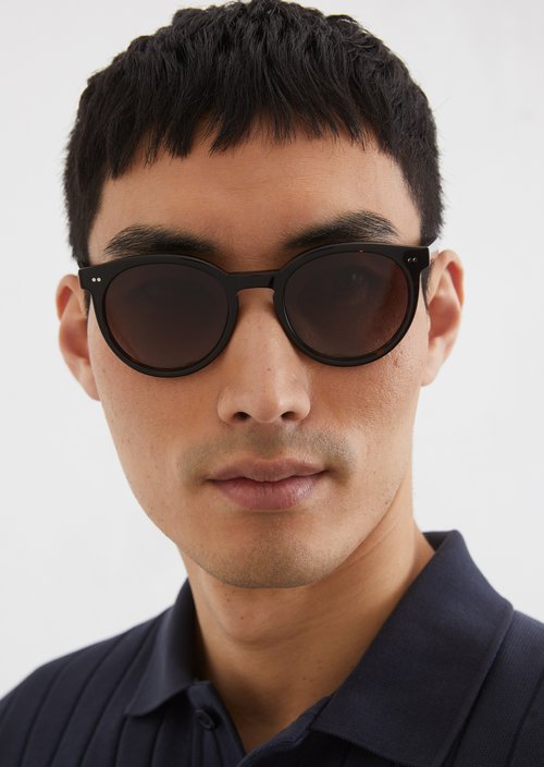 Unisex sunglasses — Brown