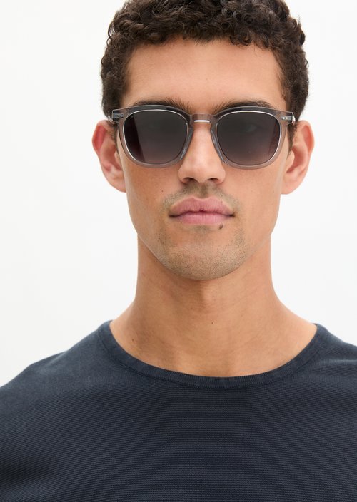 Men's sunglasses — Grey